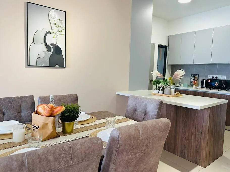 Mvc50#Family Suite 9Pax 3 Rooms M Vertica Velocity Mall Cheras Kuala Lumpur 0*,